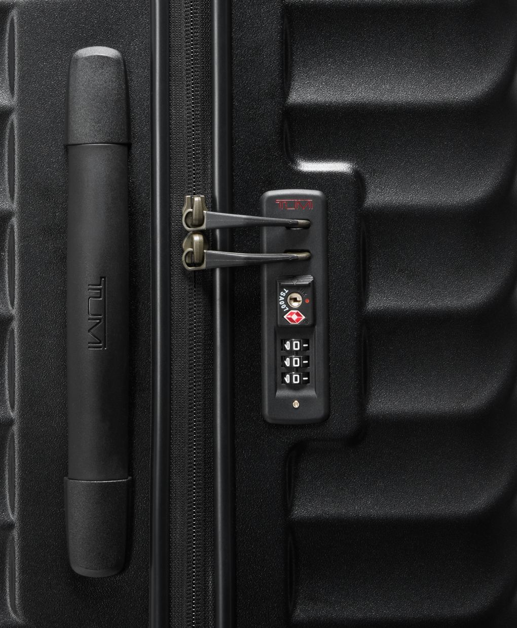 Tumi 19 Degree Worldwide Trip 4 Wheeled Packing Case