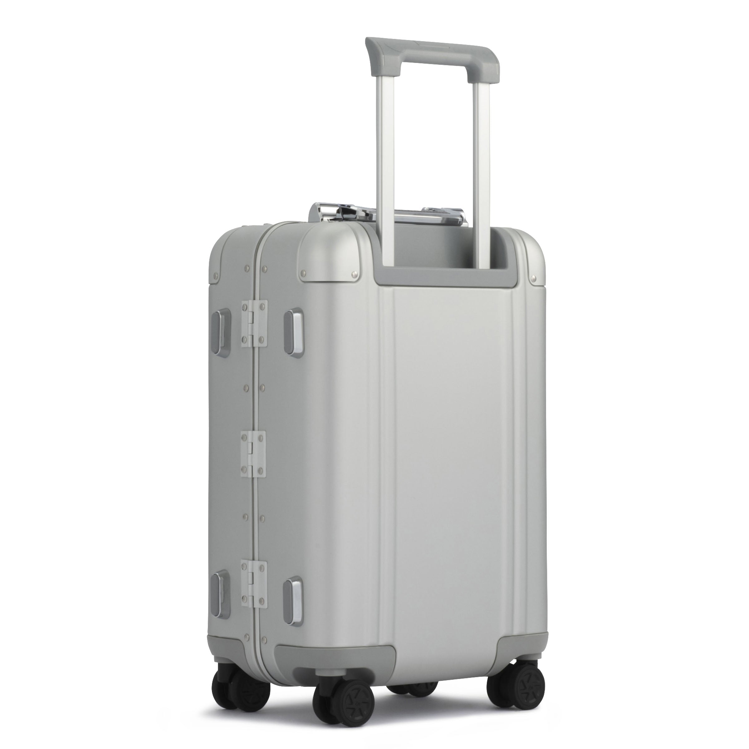 Zero Halliburton Classic Aluminum 3.0 | International Carry-on 33L