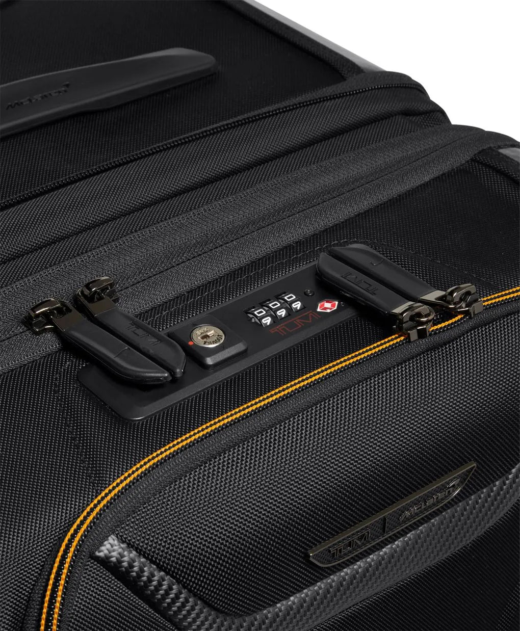 Aero X-Large Dual Access Expandable Trunk