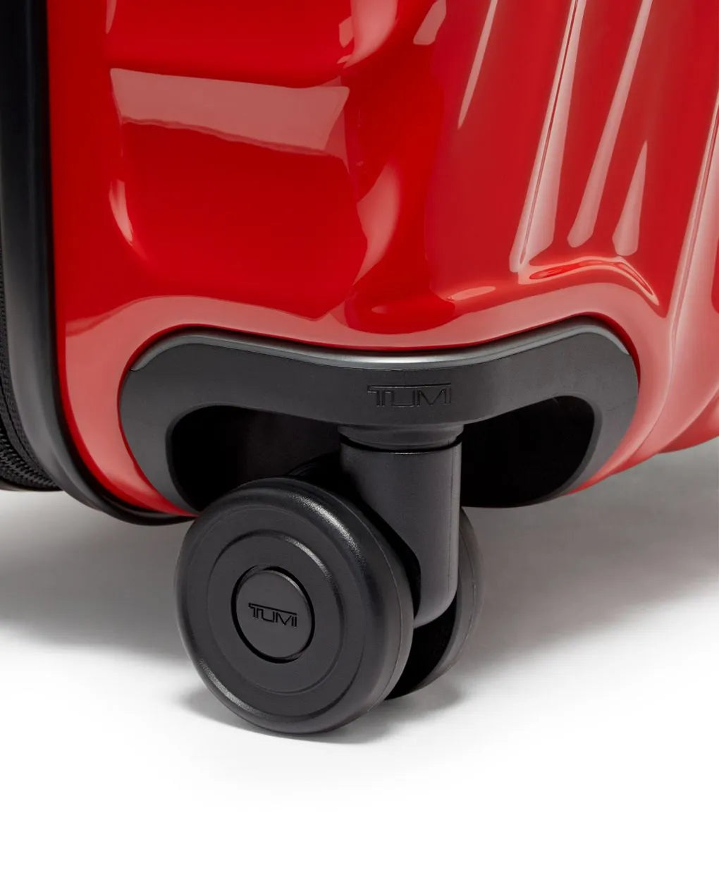 International Expandable 4 Wheeled Carry-On