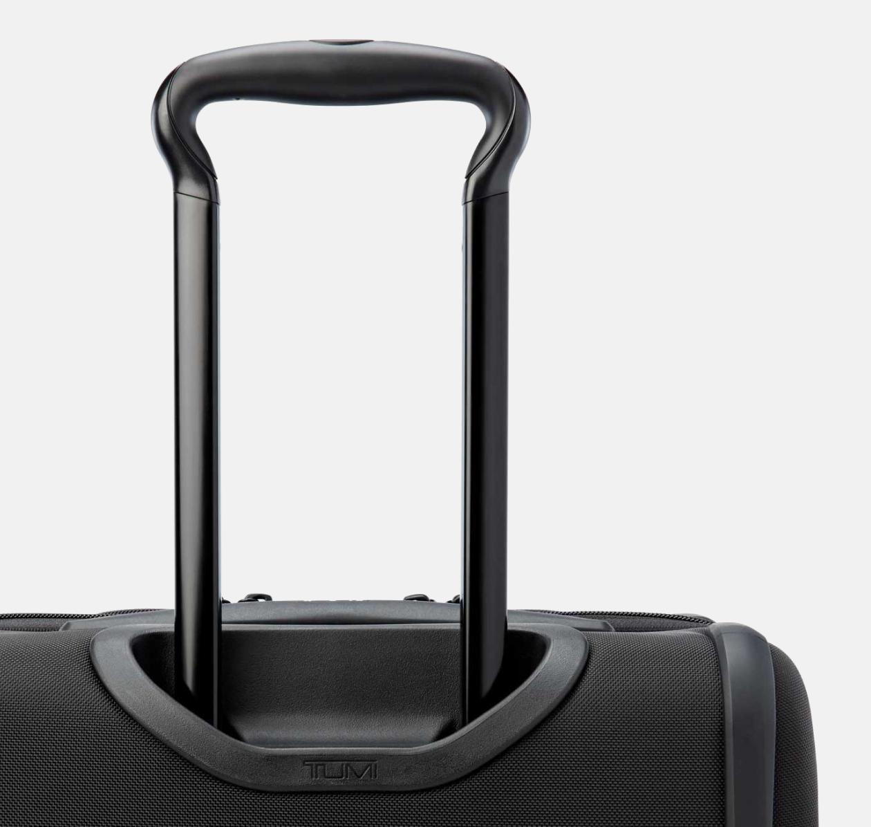 Short Trip Expandable 4 Wheeled Packing Case