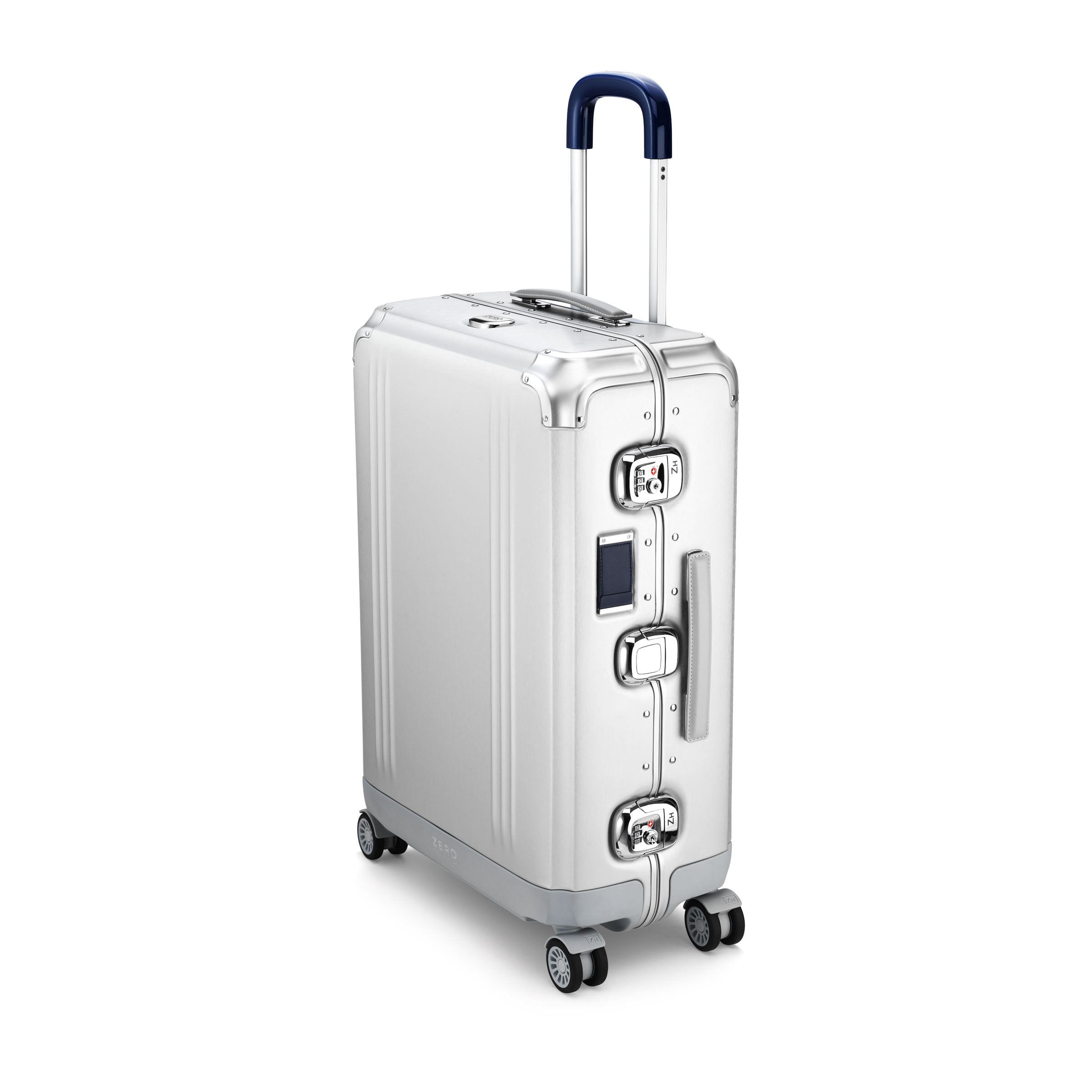Zero Halliburton Pursuit Aluminum | Medium Travel Case