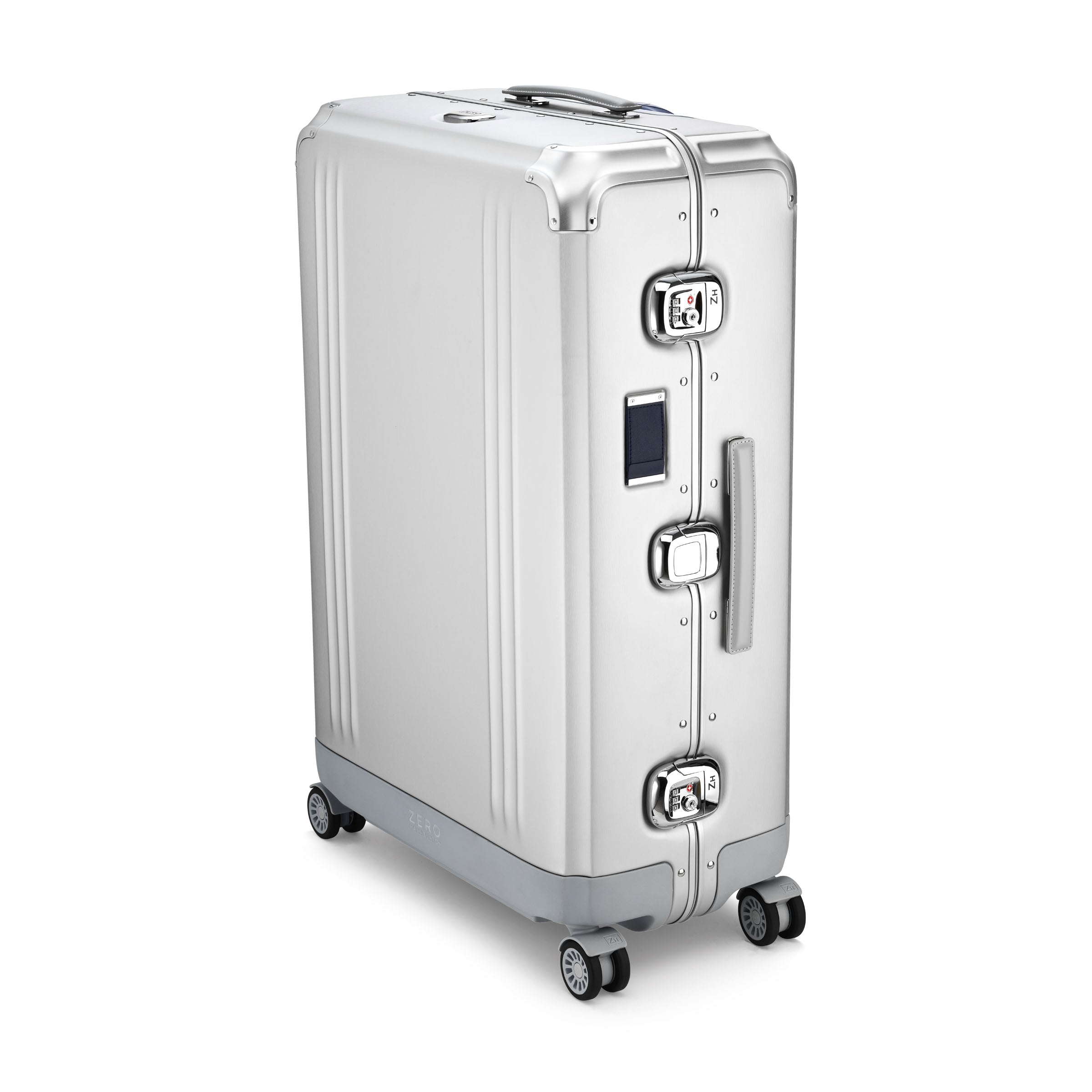 Zero Halliburton Pursuit Aluminum | Large Travel Case