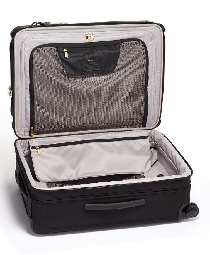 Short Trip Expandable 4 Wheeled Packing Case