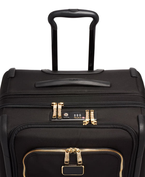 Short Trip Expandable 4 Wheeled Packing Case
