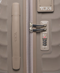 Short Trip Expandable 4 Wheeled Packing Case