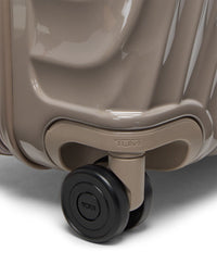 Short Trip Expandable 4 Wheeled Packing Case