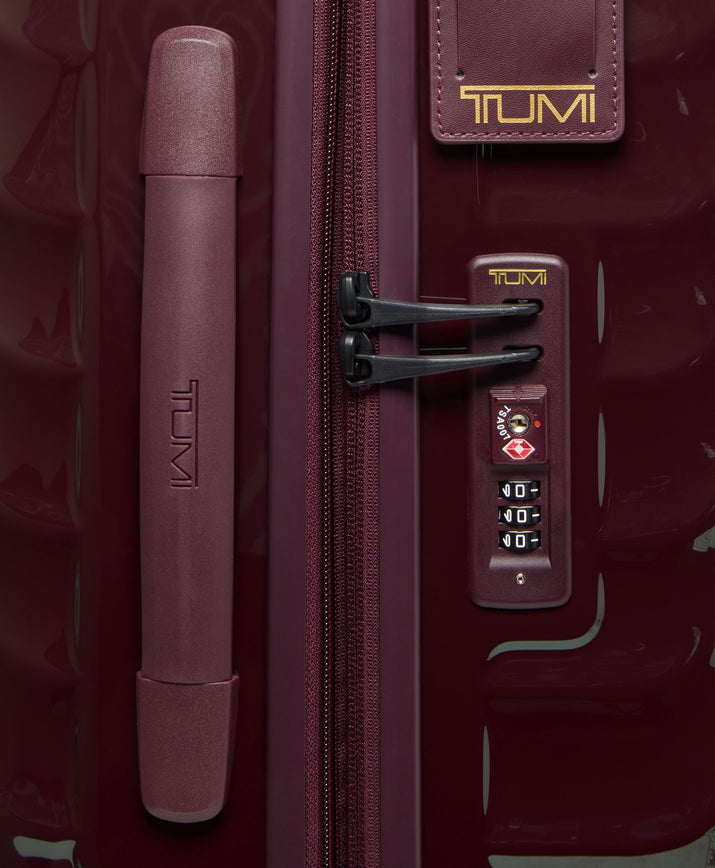 Short Trip Expandable 4 Wheeled Packing Case