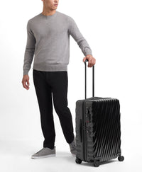 Short Trip Expandable 4 Wheeled Packing Case