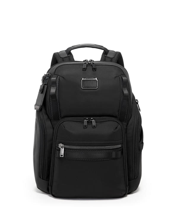 https://tumi.scene7.com/is/image/Tumi/1424801041_main?wid=1020&hei=1238