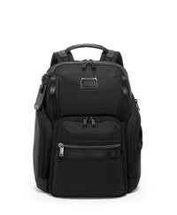 https://tumi.scene7.com/is/image/Tumi/1424801041_main?wid=1020&hei=1238