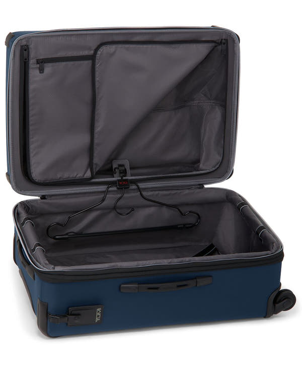 Short Trip Expandable 4 Wheeled Packing Case