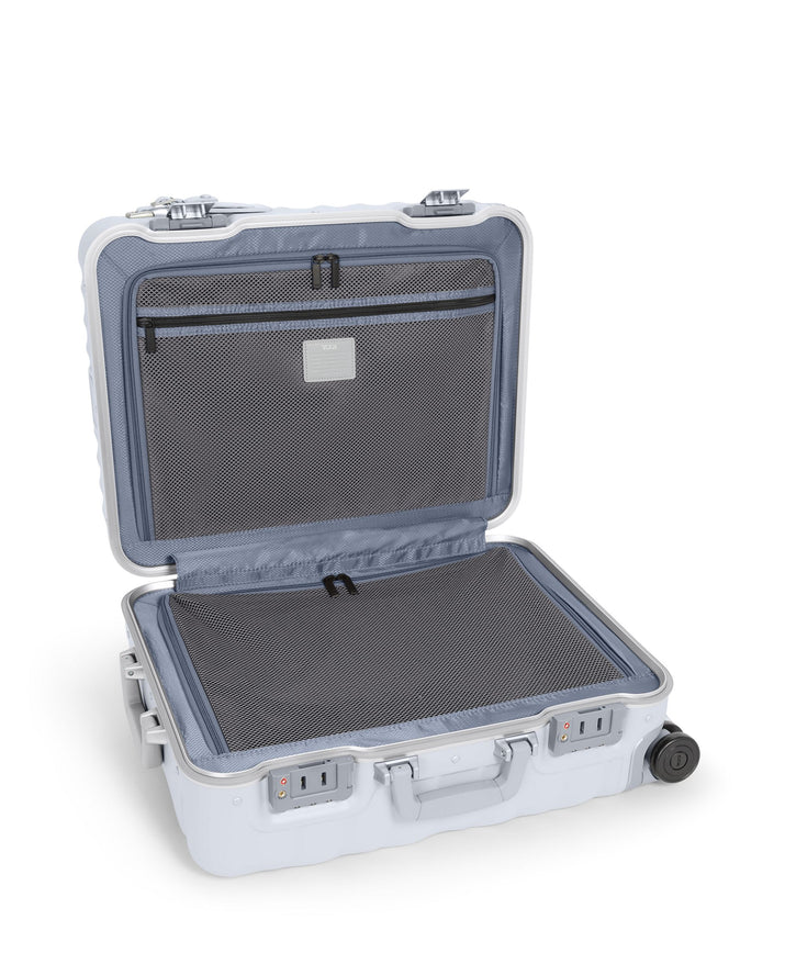 Continental 4 Wheeled Carry-On