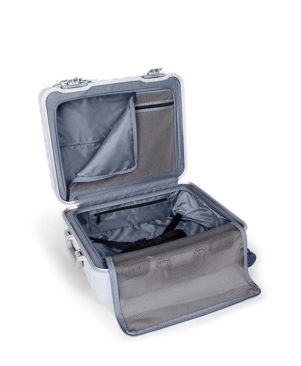 Continental 4 Wheeled Carry-On