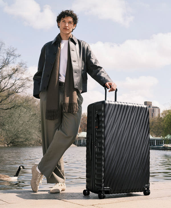 Worldwide Trip 4 Wheeled Packing Case