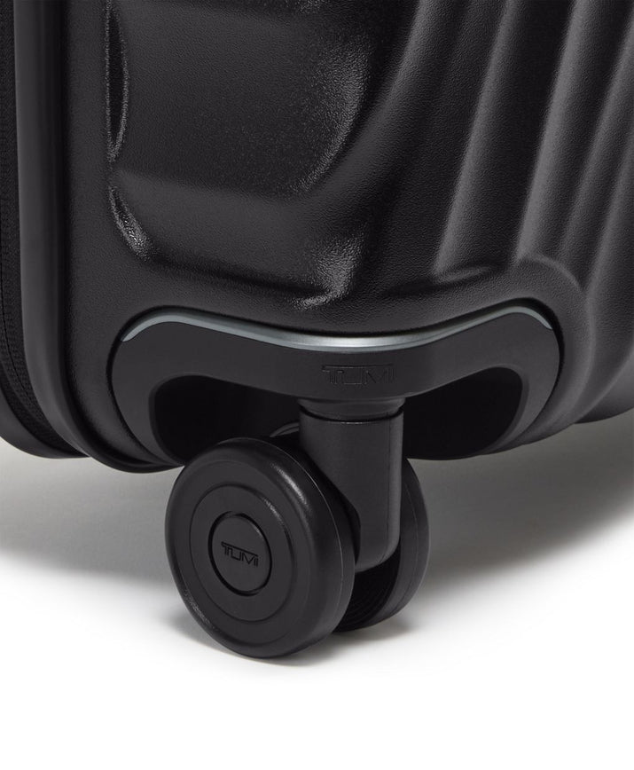 Continental Slim 4 Wheeled Carry-On