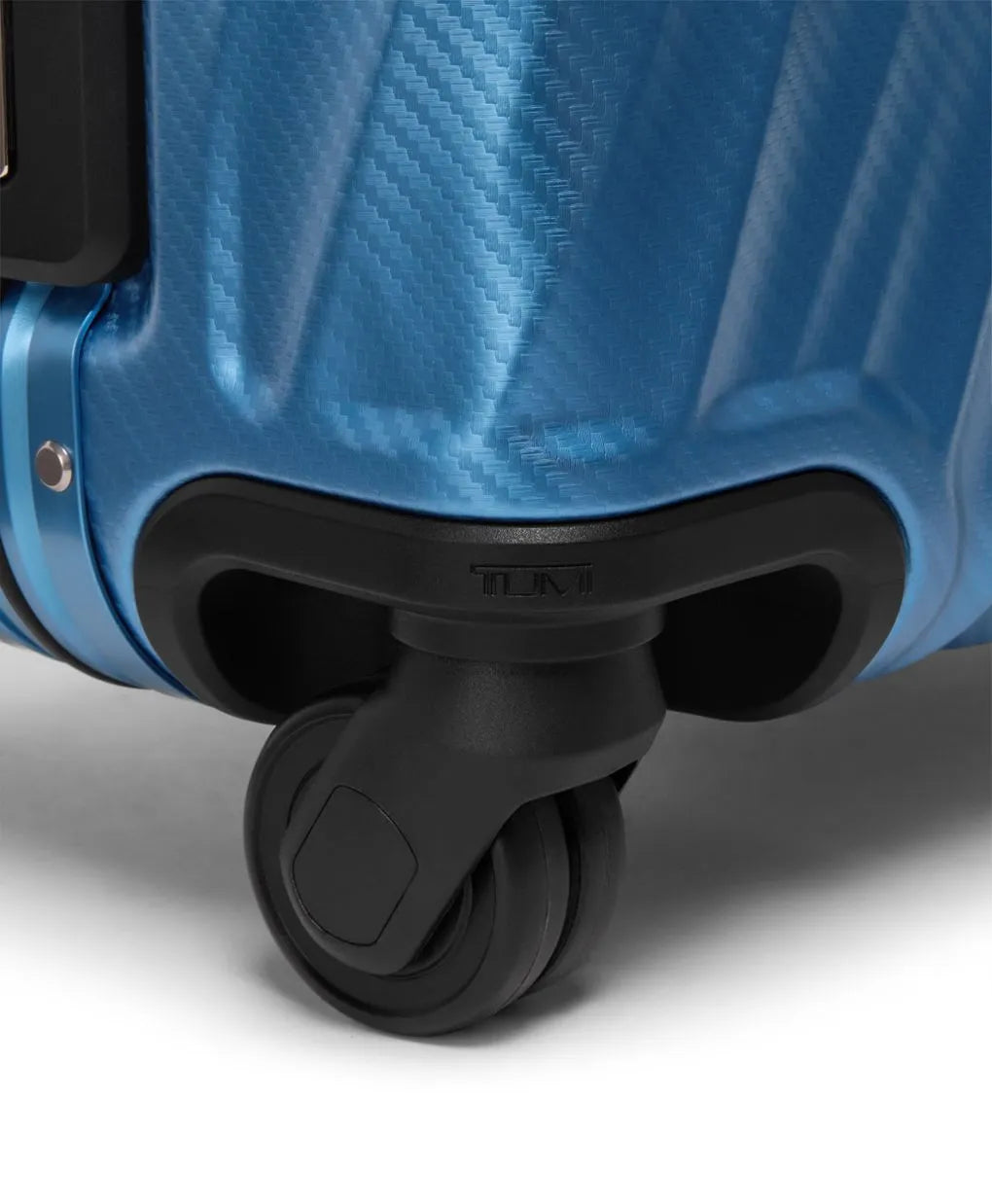 19 Degree Aluminum Carry-On