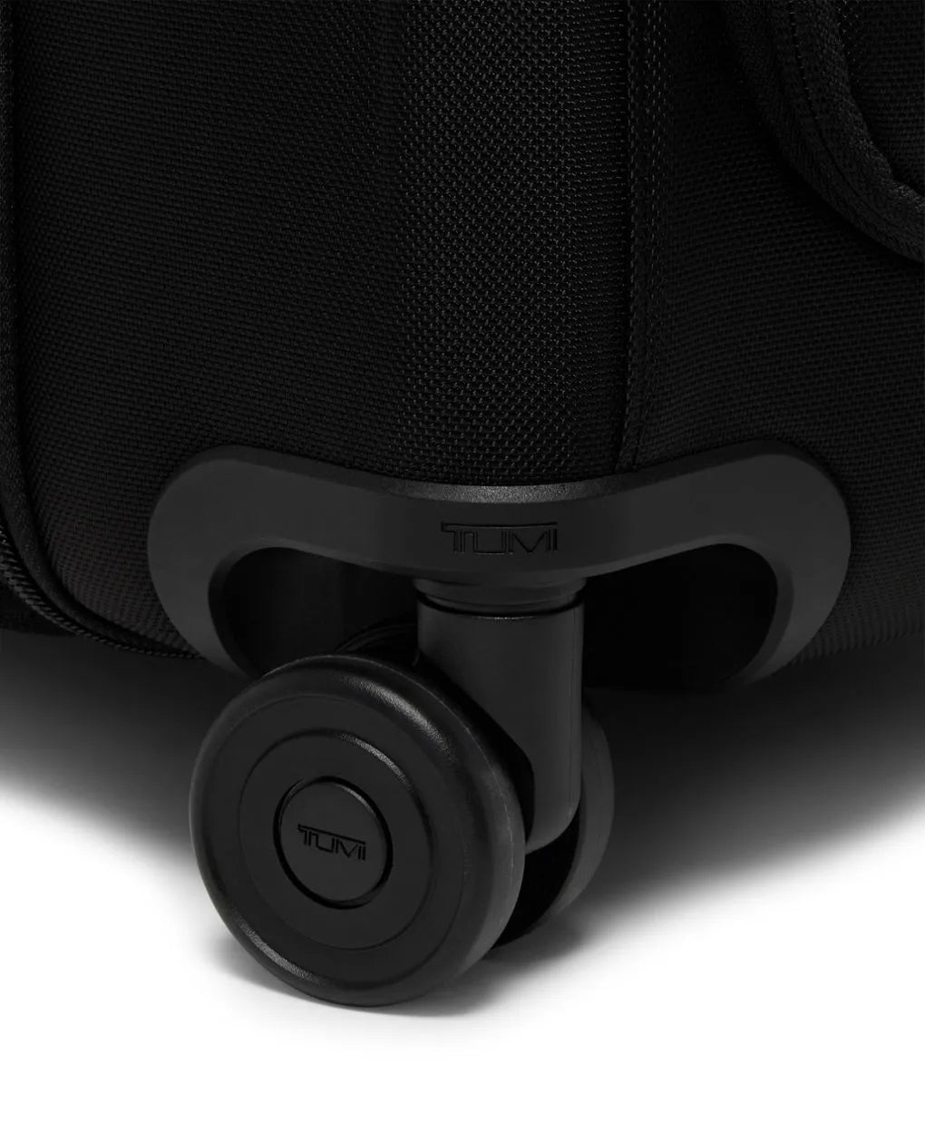 Large Dual Access Expandable Trunk