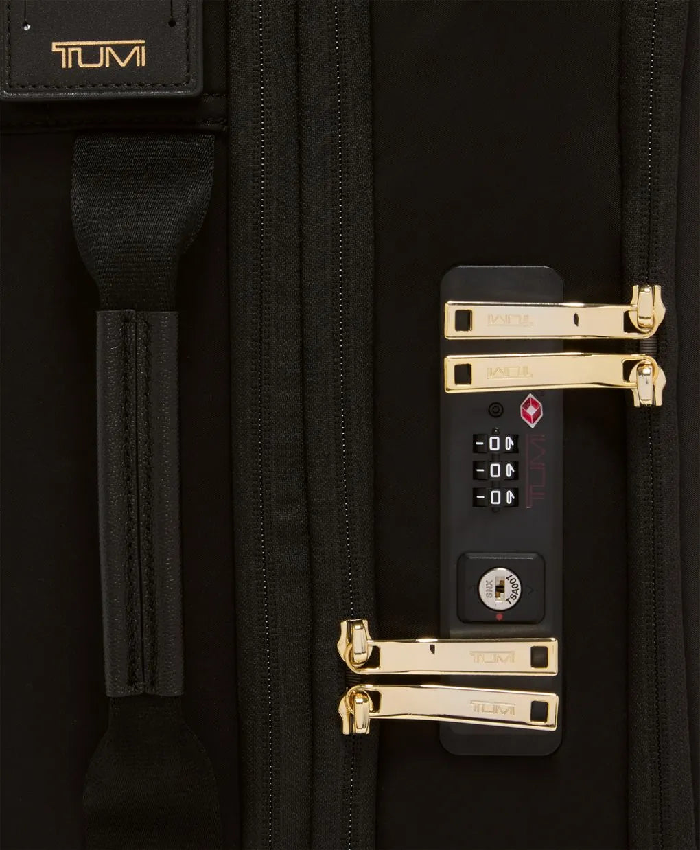 Léger Dual Access Expandable Carry-On