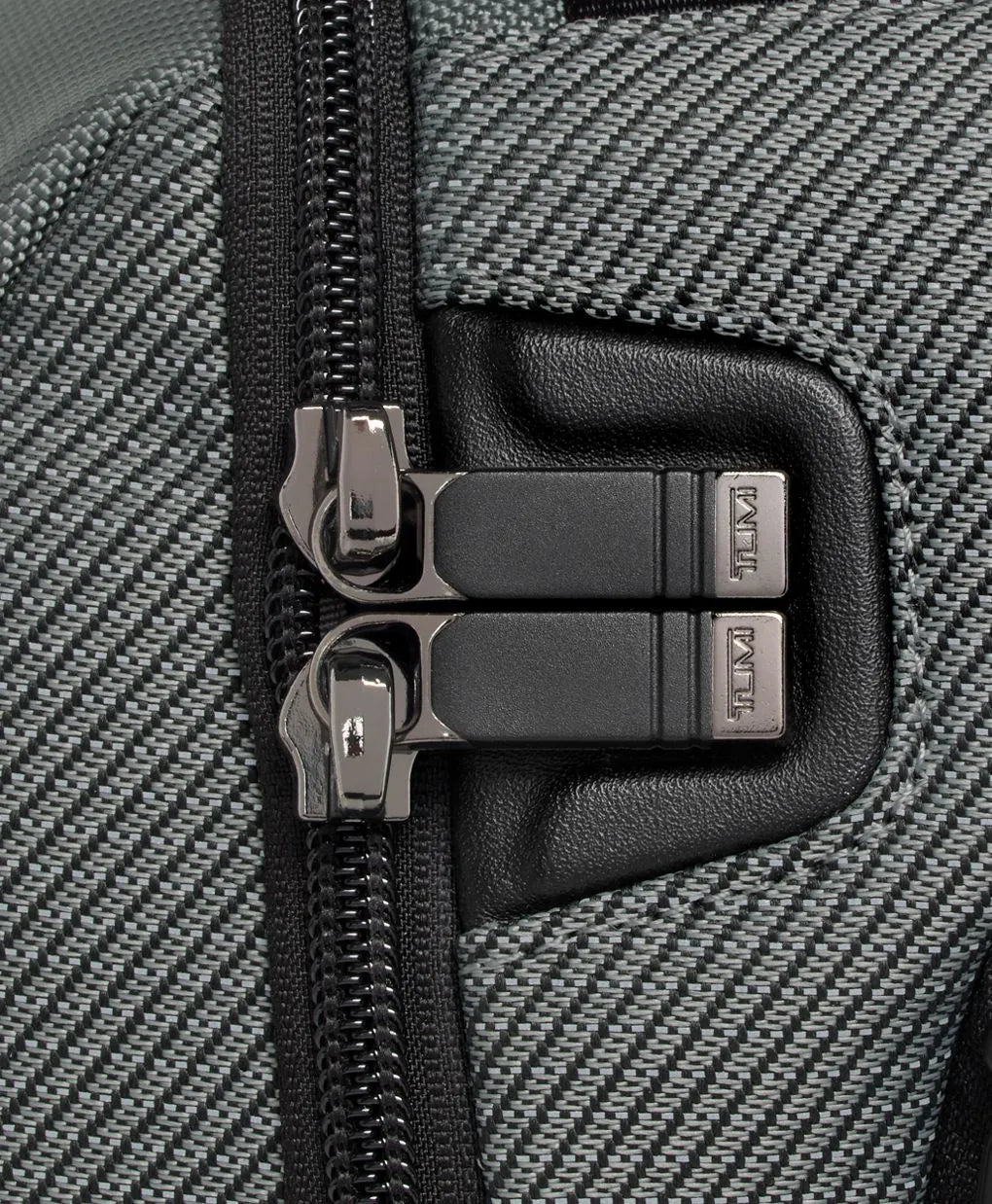 Medium 15" Expandable Briefcase