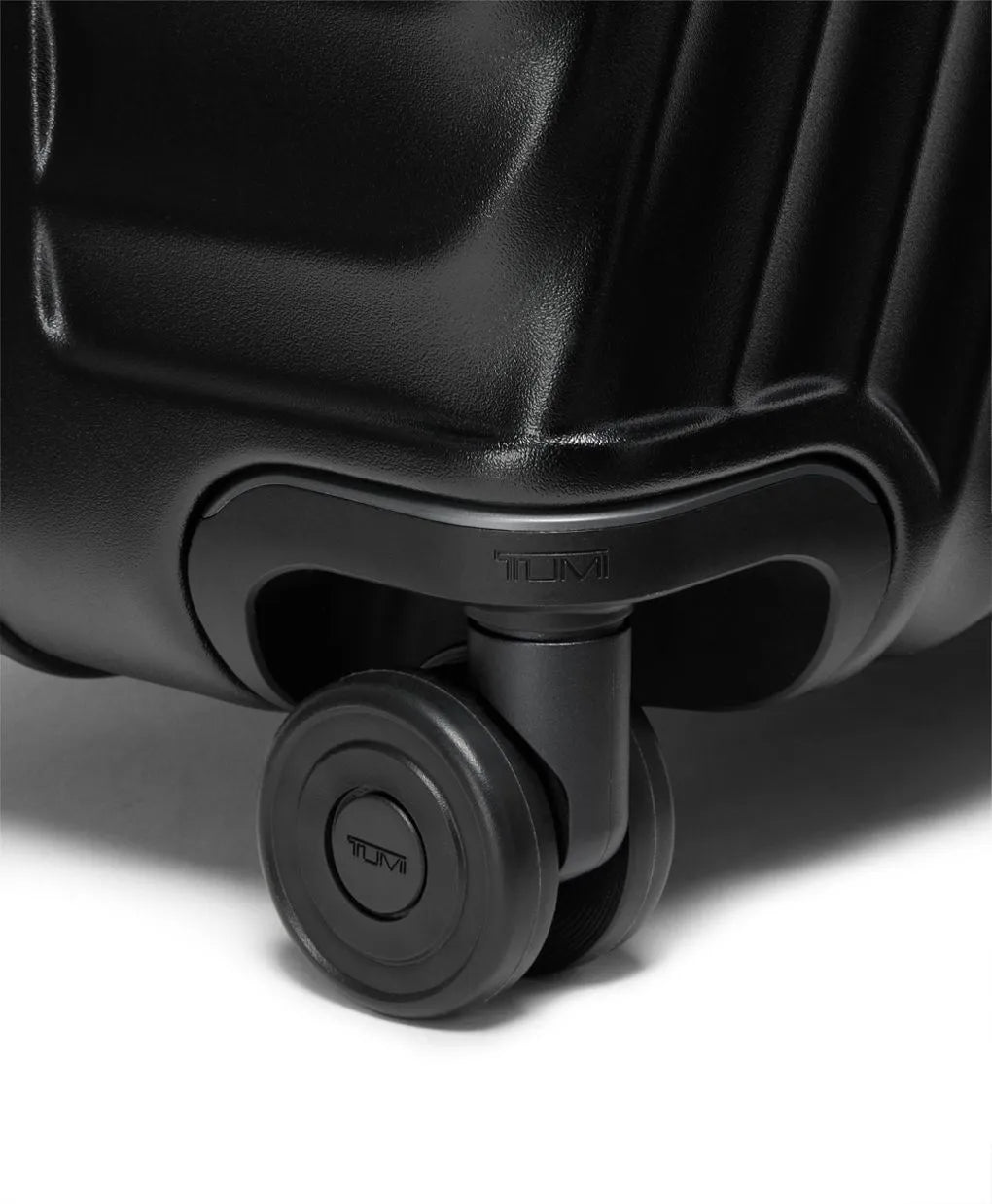 19 Degree XX-Large Checked Luggage Black Textured