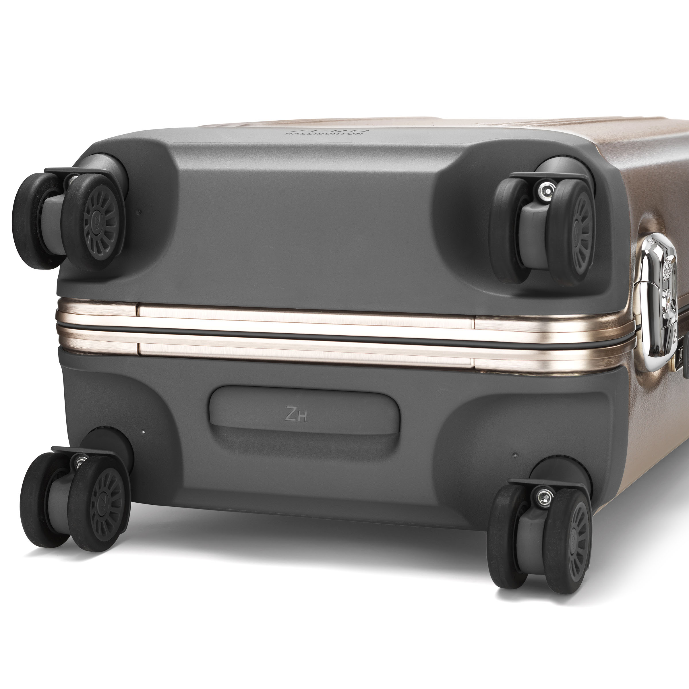 Zero Halliburton Pursuit Aluminum | International Carry-On Case