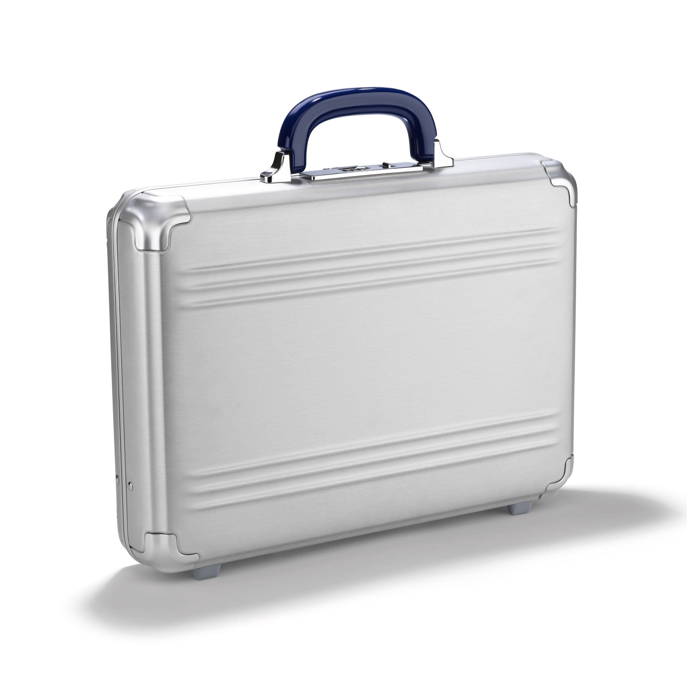 Zero Halliburton Pursuit Aluminum | Medium Attaché Case